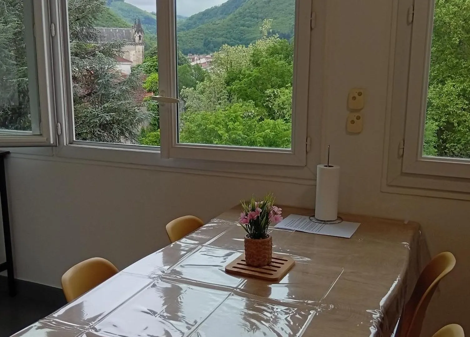 شقة Coucher De Soleil, Gros Matelas, Parking, 2 Lits, Lave-Linge, Wifi, Netflix مازامي